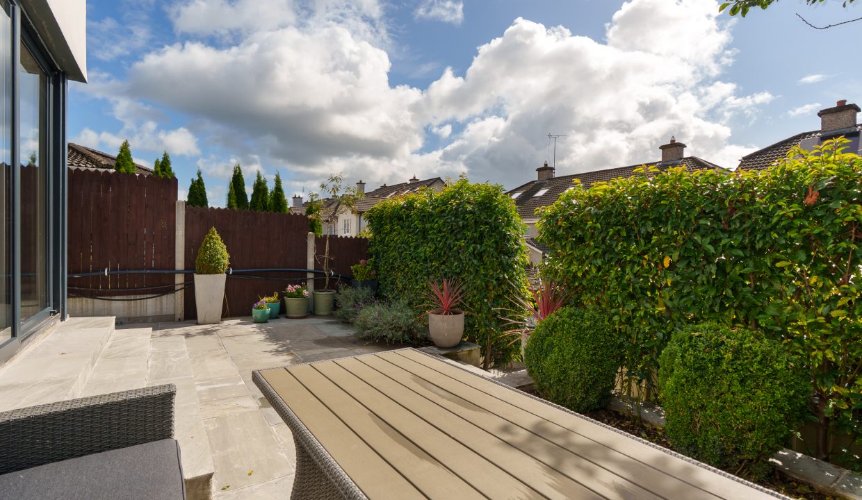 18 Brookvale - exterior-6