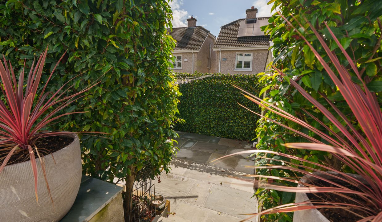 18 Brookvale - exterior-7