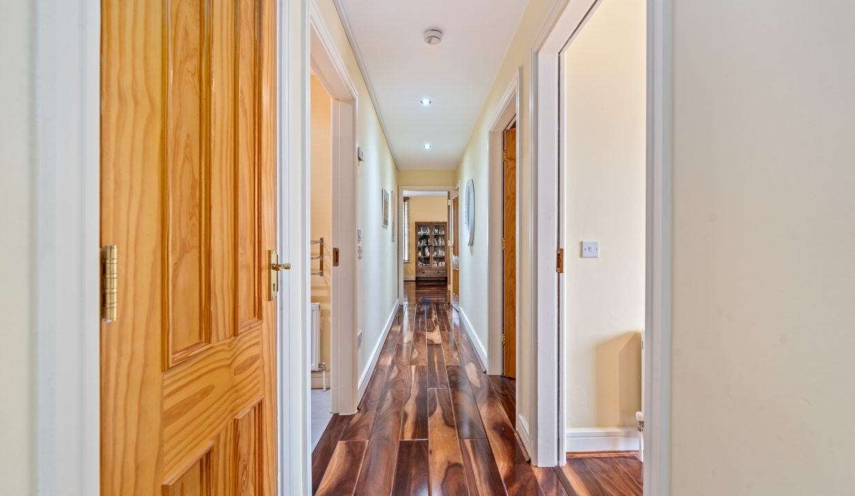 29 Ashmount Mews - interior-2