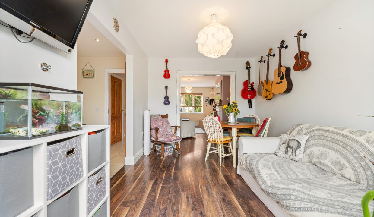 50 Ashmount Mews - interior-12
