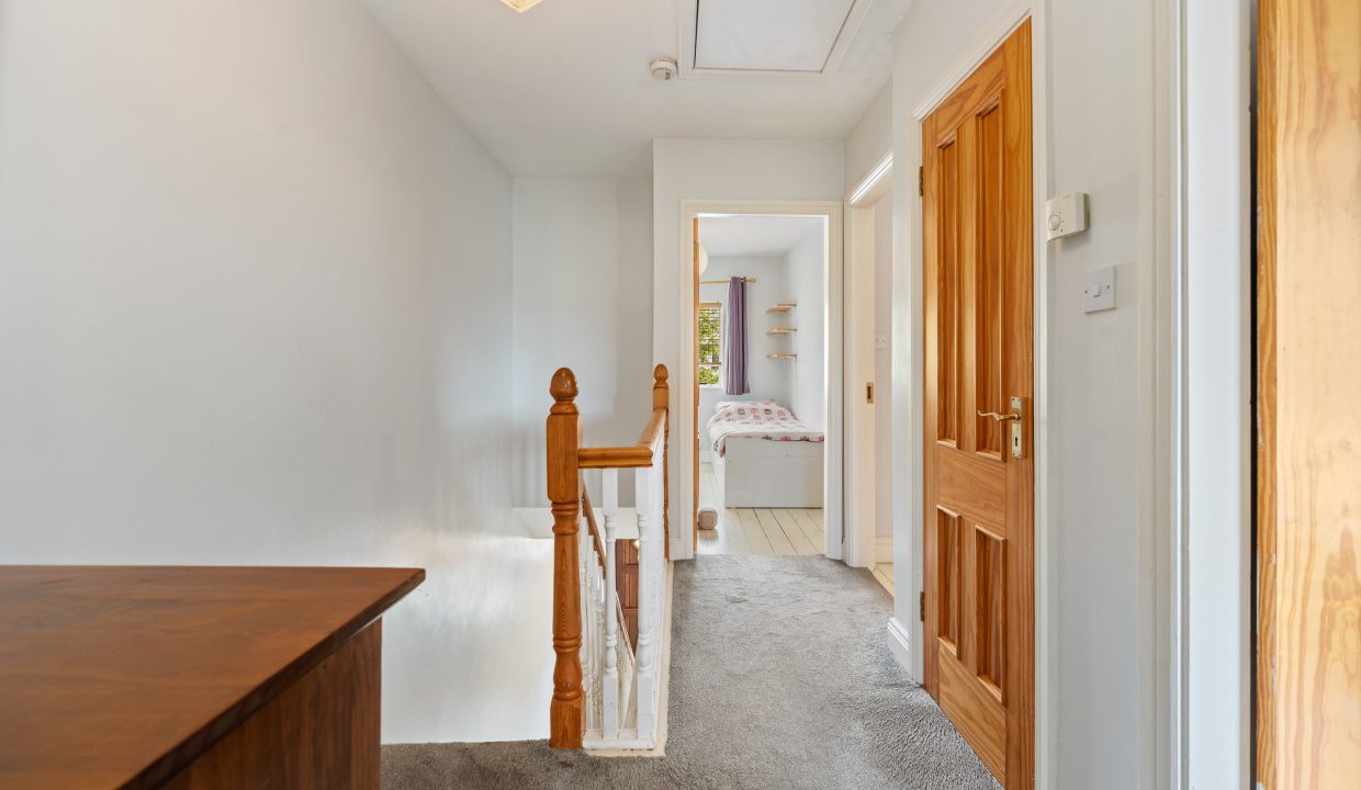 50 Ashmount Mews - interior-13