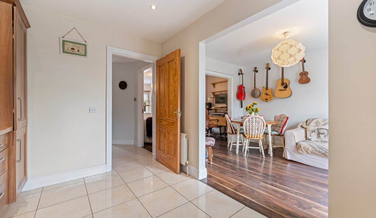 50 Ashmount Mews - interior-6