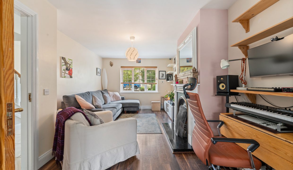 50 Ashmount Mews - interior-9