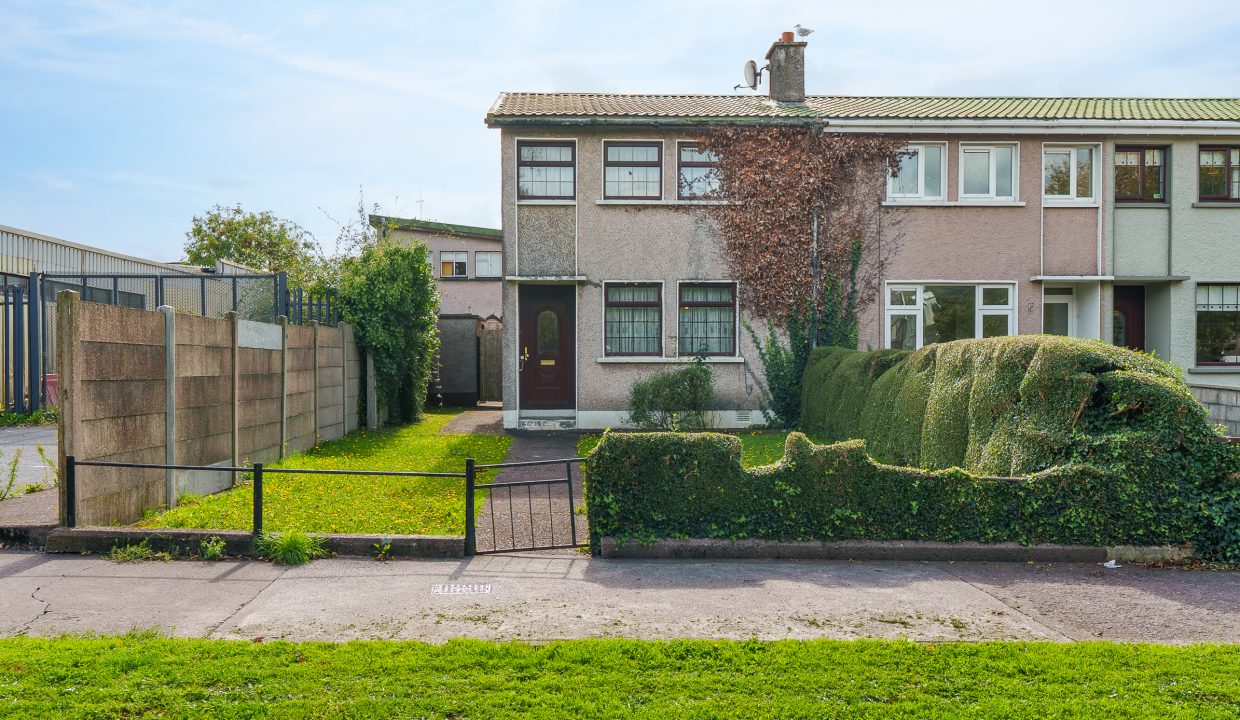 1 Vicars Road - exterior-2