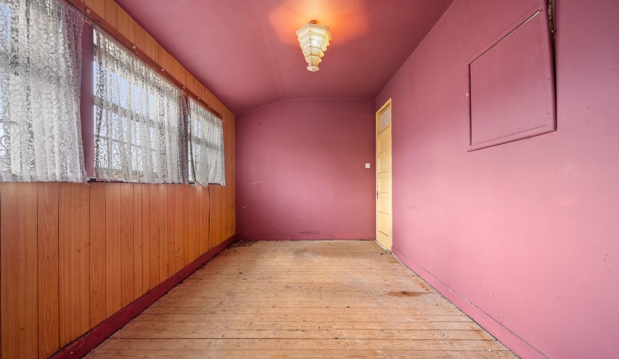 1 Vicars Road - interior-10