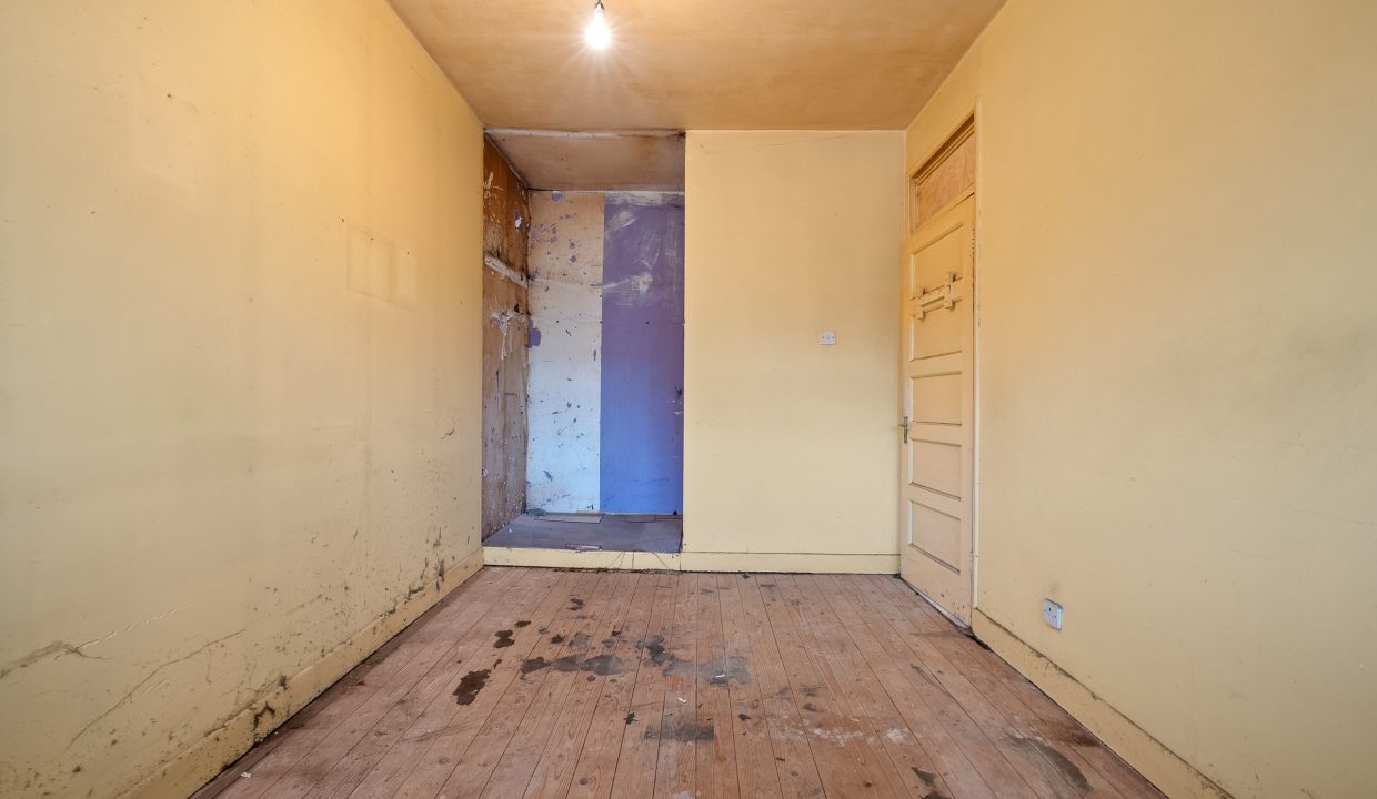 1 Vicars Road - interior-14