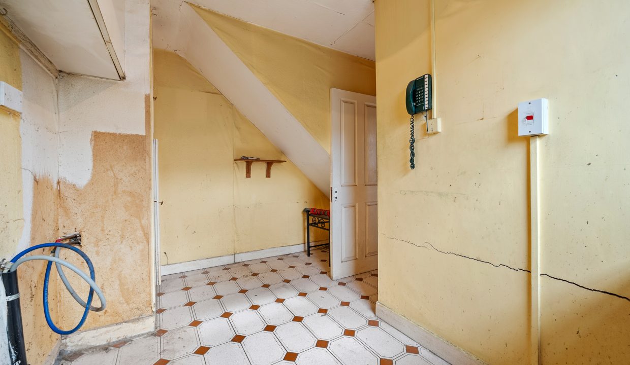 1 Vicars Road - interior-5