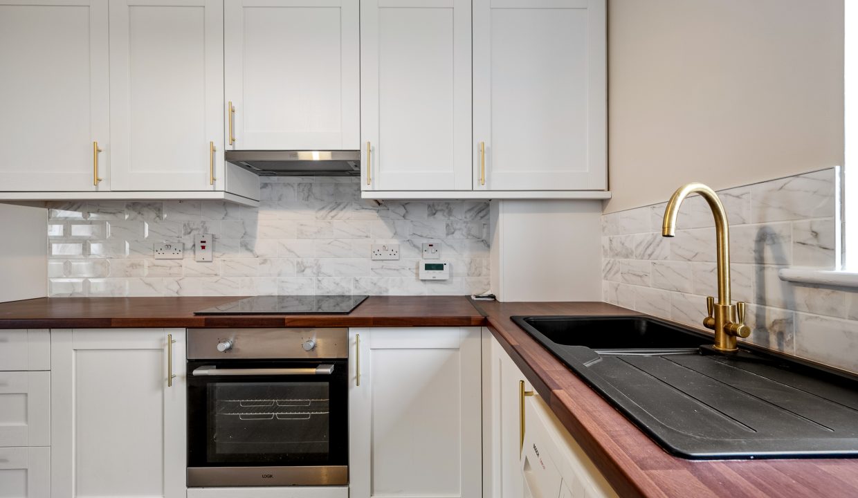 10 Griffin Close - interior-11