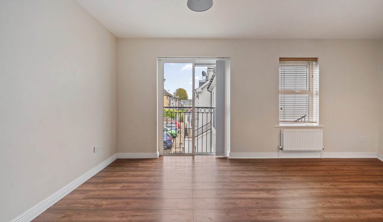 10 Griffin Close - interior-3
