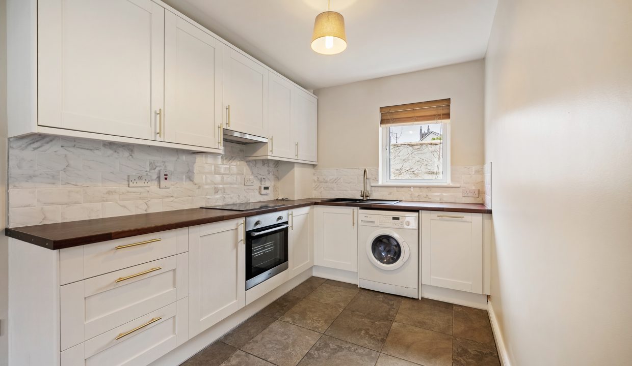 10 Griffin Close - interior-9