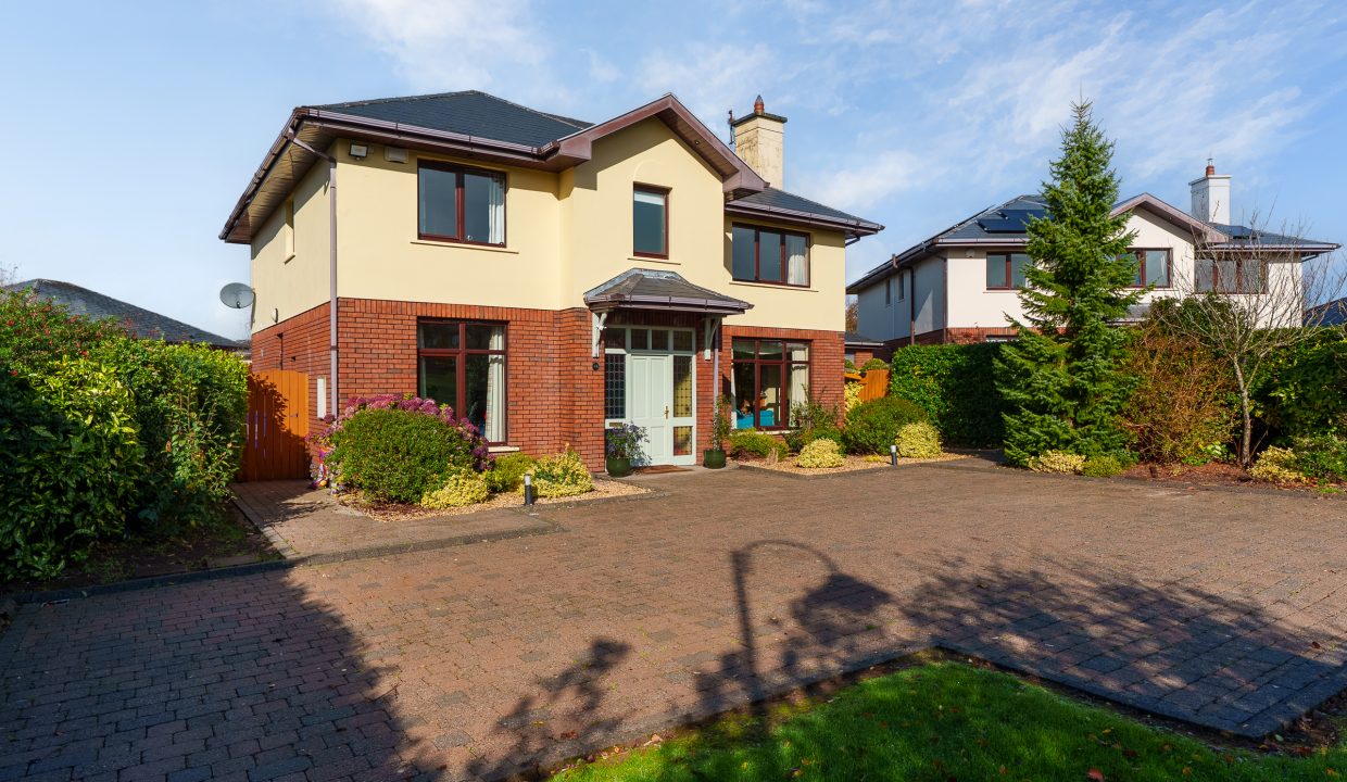 13 Heatherfield - exterior-15