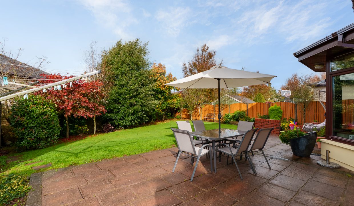 13 Heatherfield - exterior-4