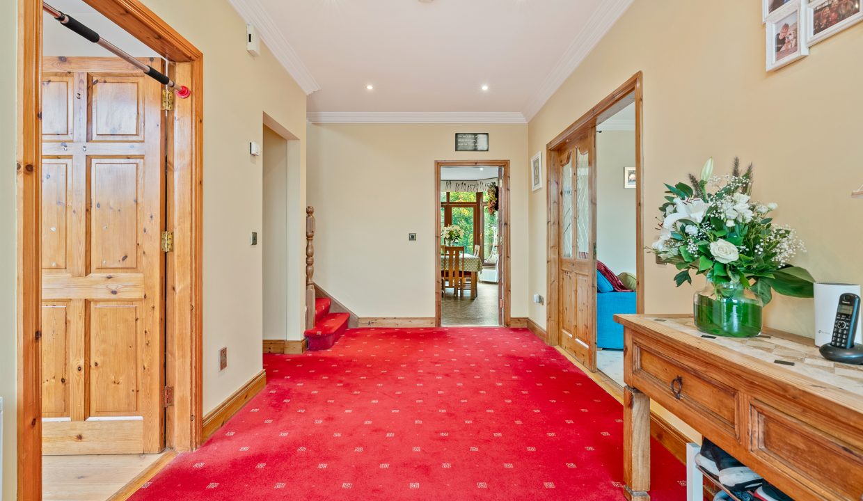 13 Heatherfield - interior-1