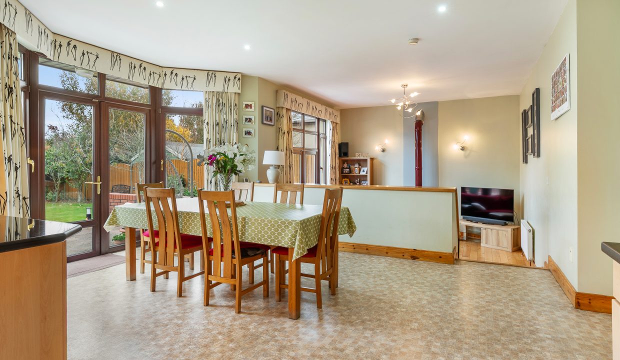 13 Heatherfield - interior-16