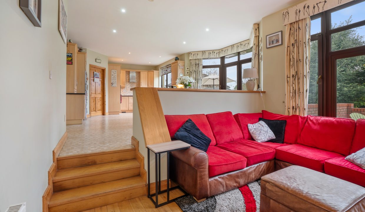 13 Heatherfield - interior-20