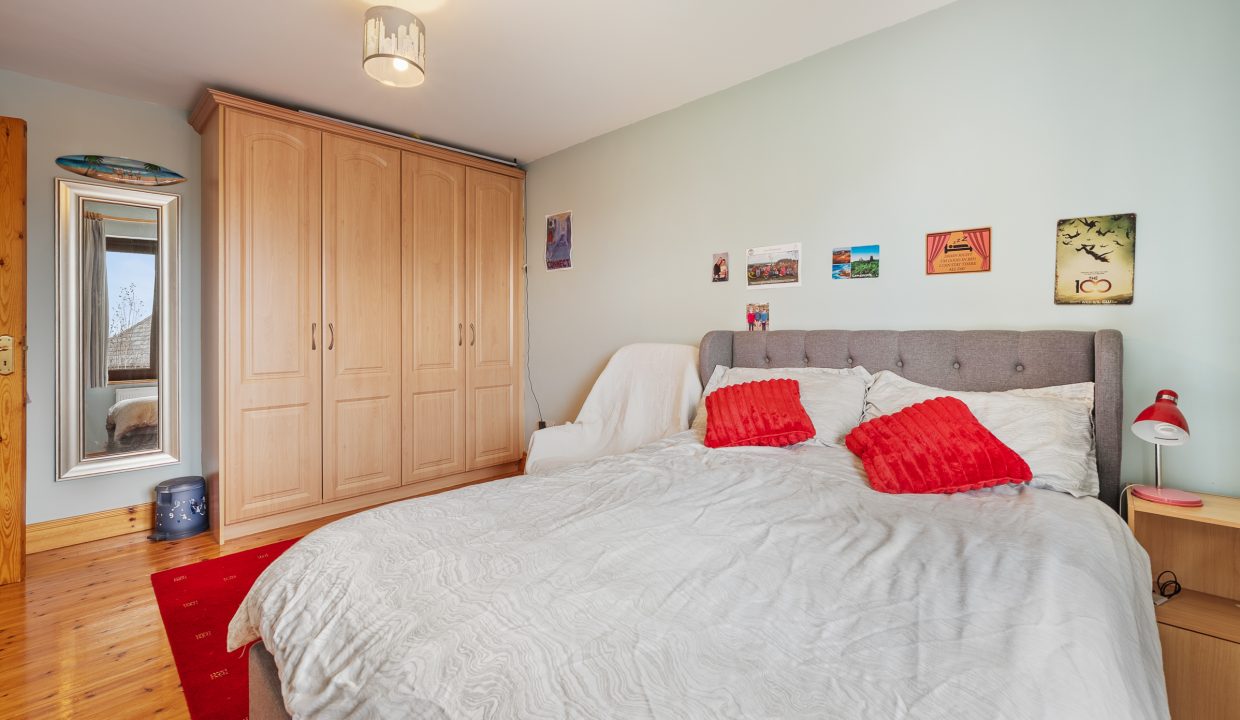13 Heatherfield - interior-26