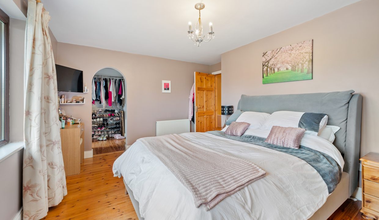 13 Heatherfield - interior-30