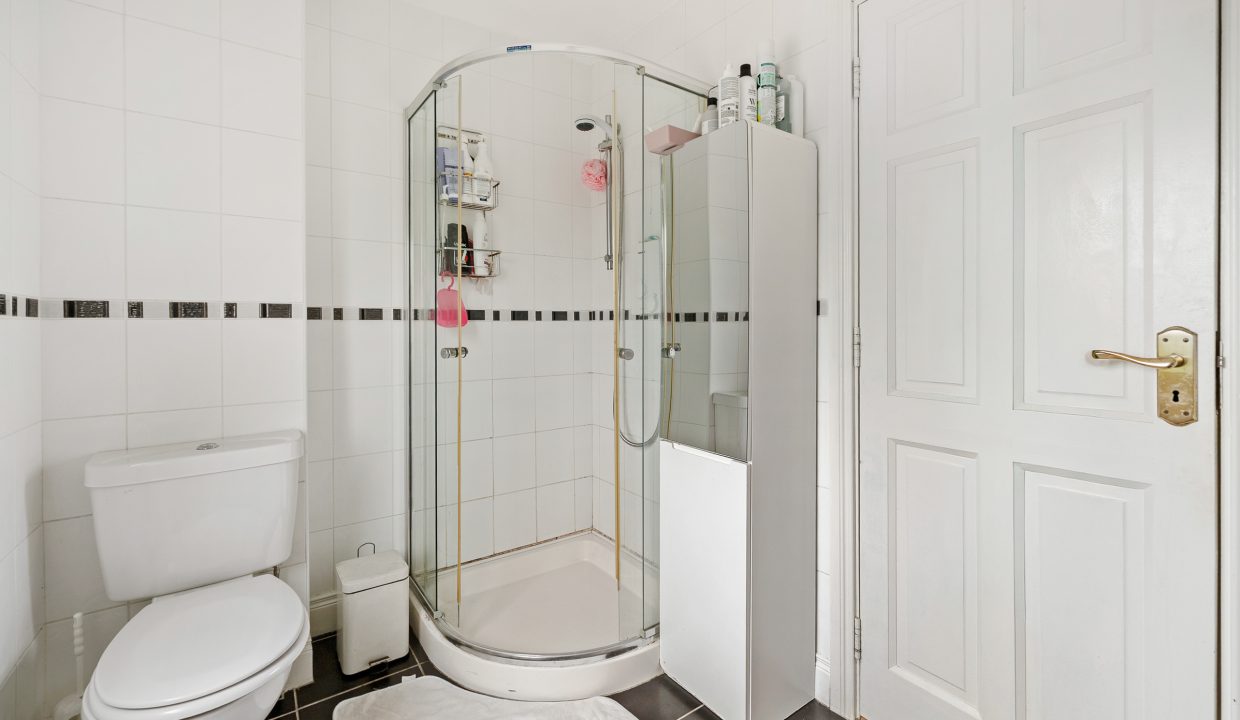 13 Heatherfield - interior-33