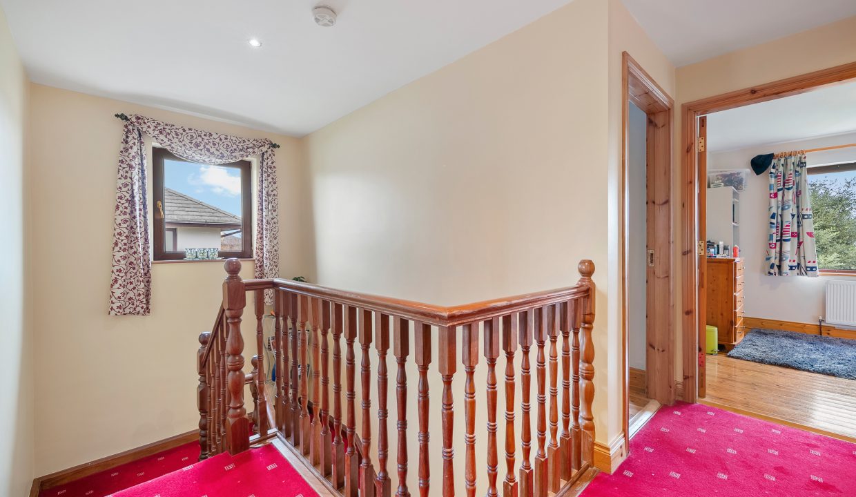 13 Heatherfield - interior-36