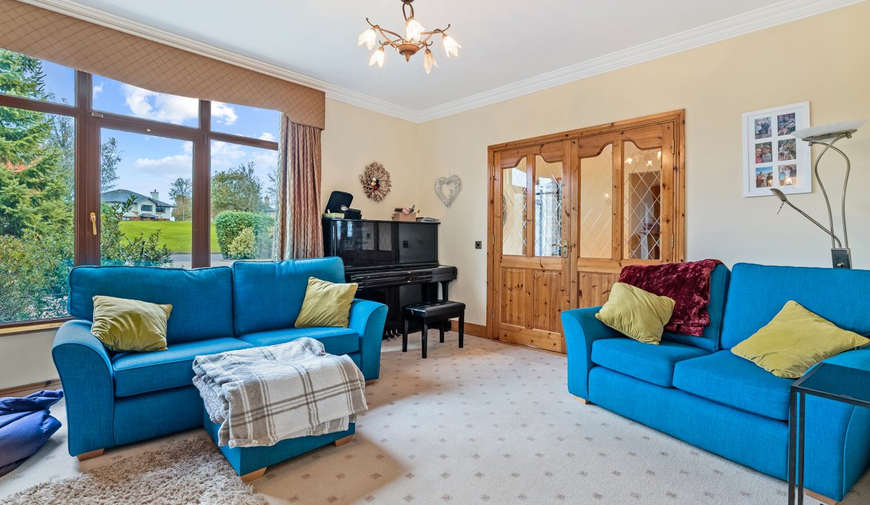 13 Heatherfield - interior-4