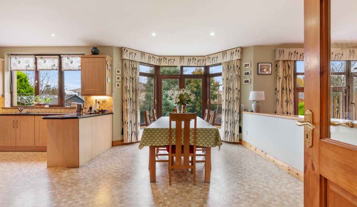 13 Heatherfield - interior-8