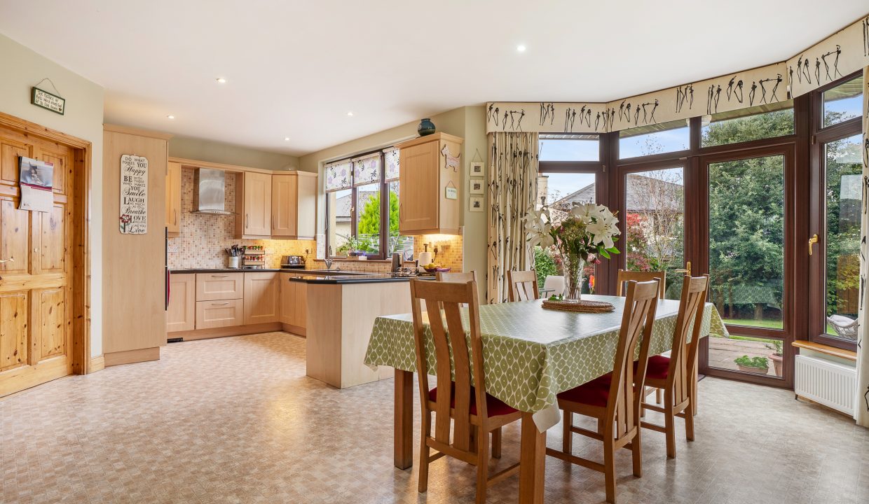 13 Heatherfield - interior-9