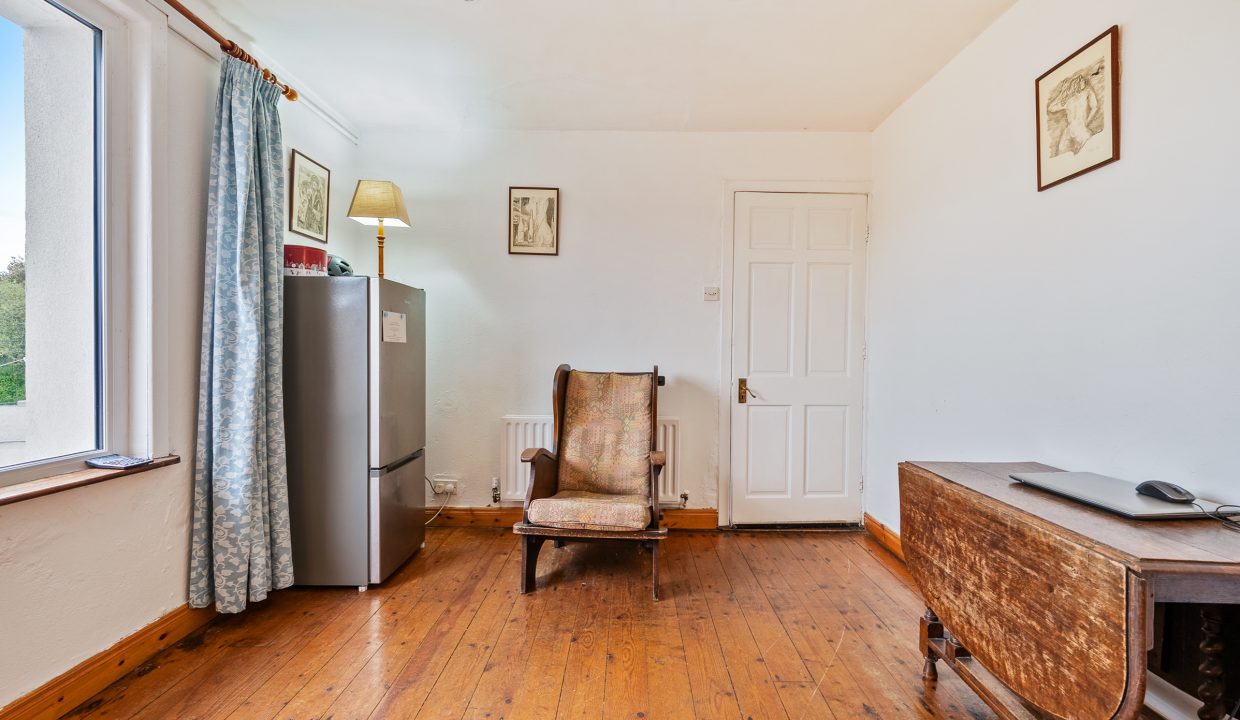 38 Mount Farran - interior-7