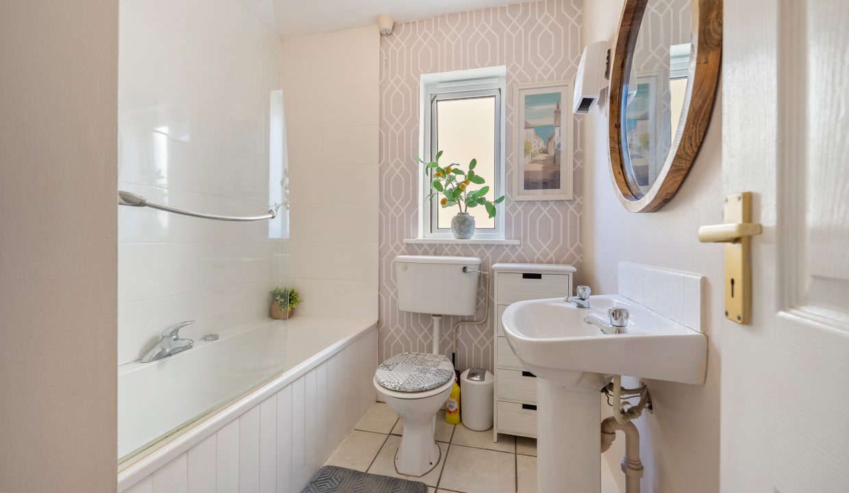 4 Woodfield, Curra Woods - interior-10