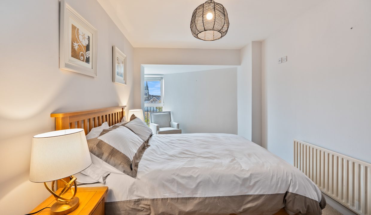 44 Trinity Court - interior -2