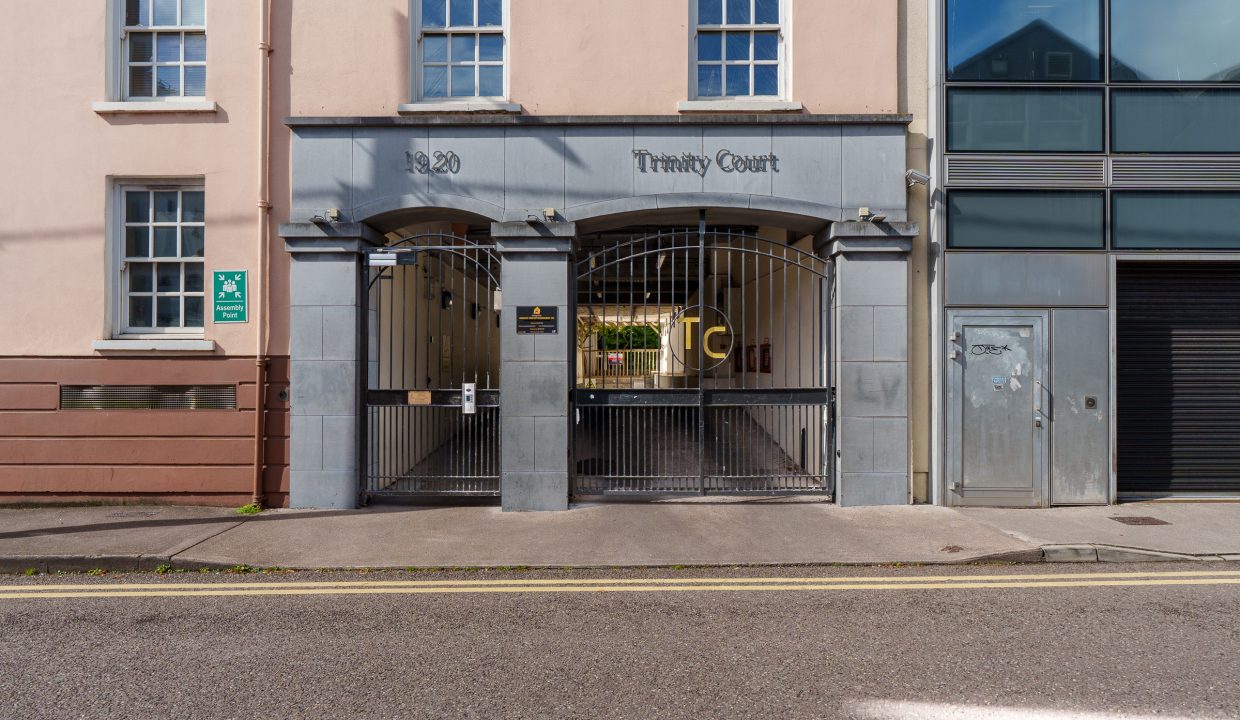 44 trinity court - exterior-7