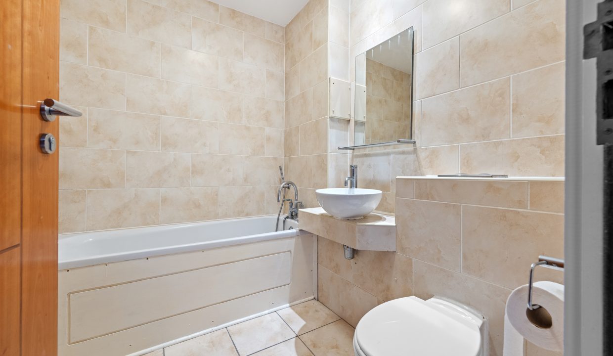 44 trinity court - interior-3
