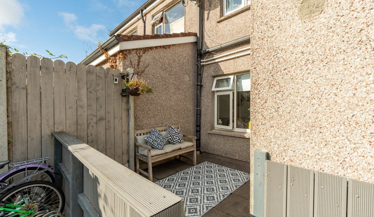 47 Deerpark, Friars Walk - exterior-11