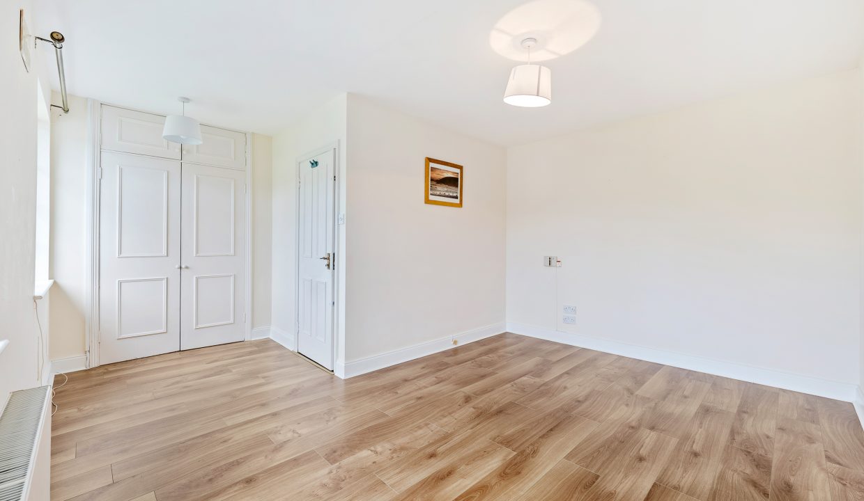 6 Elm Close - interior-21
