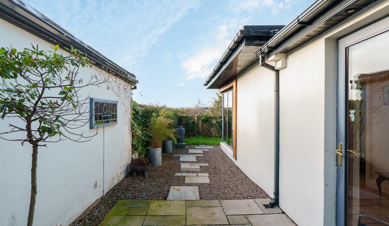 14 St. Josephs Park - exterior-12