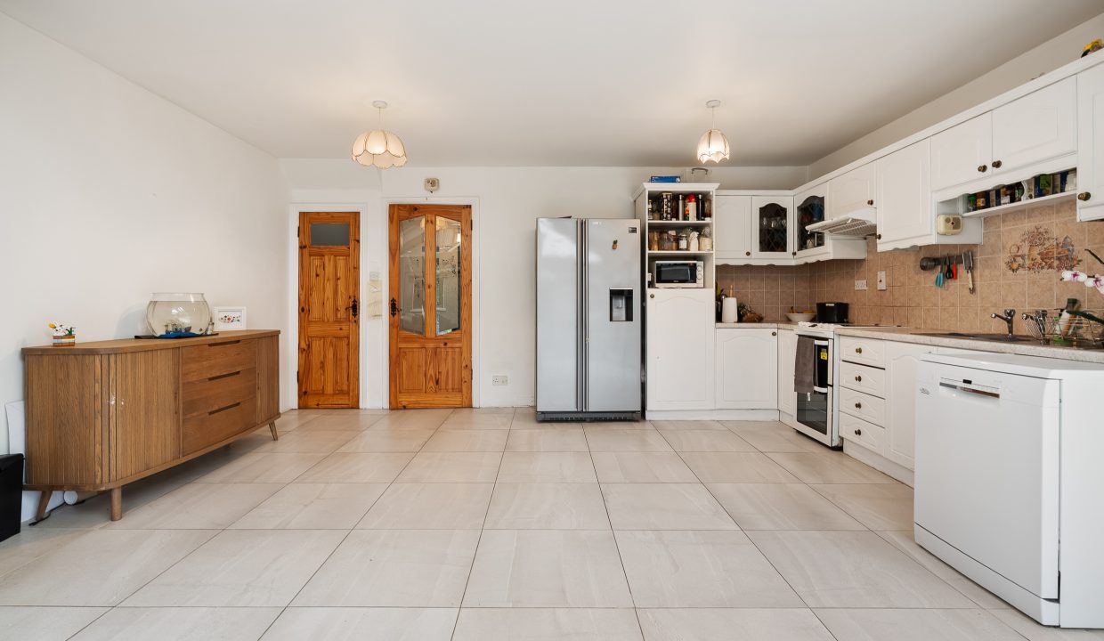 4 Tiffany Downs - interior-14 updated