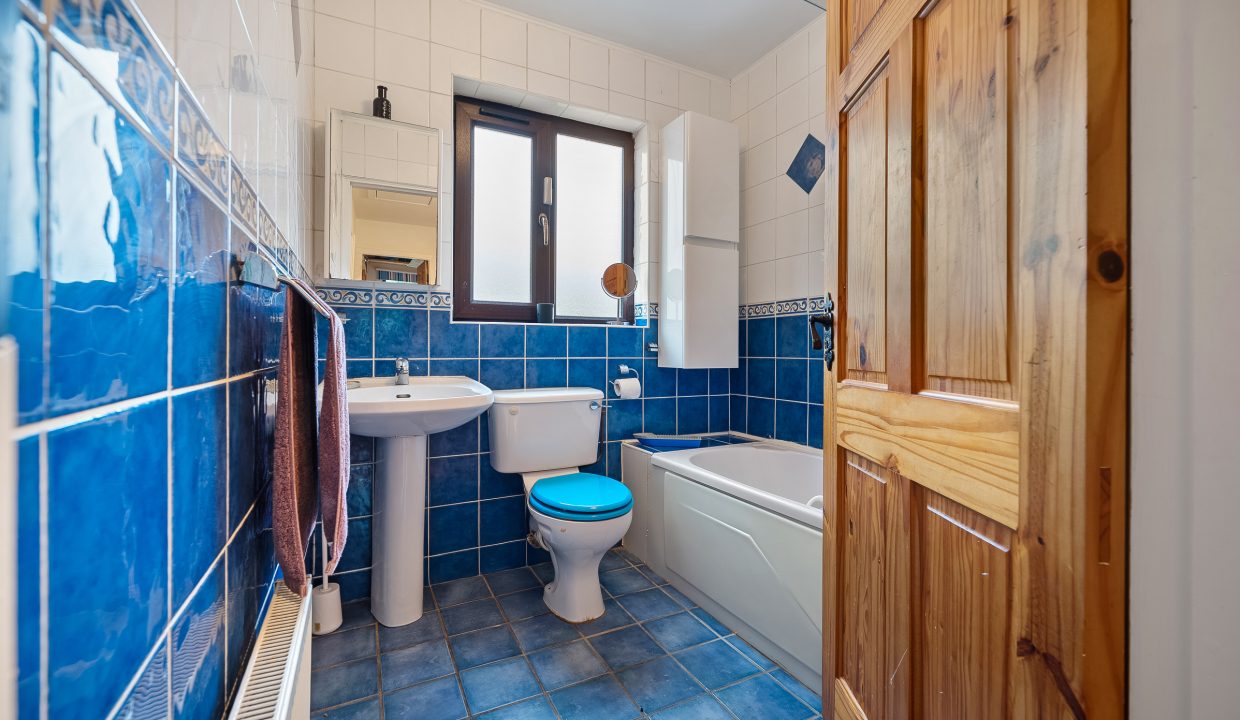 4 Tiffany Downs - interior-20 updated