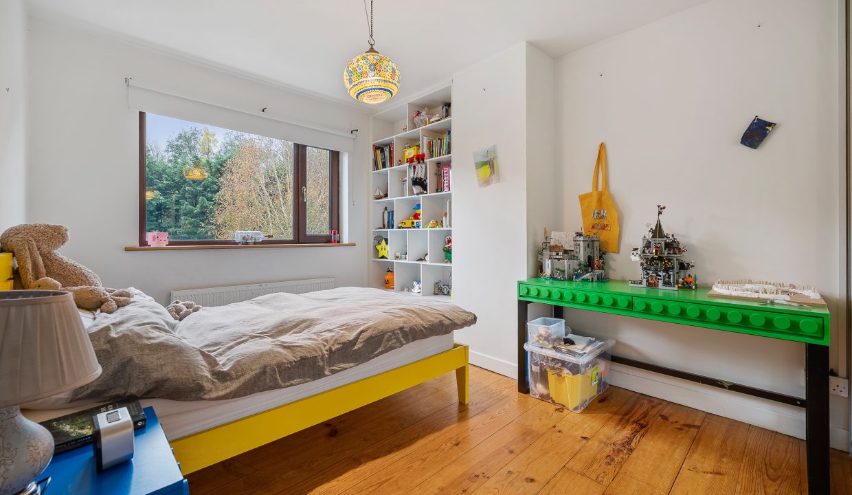 4 Tiffany Downs - interior-24