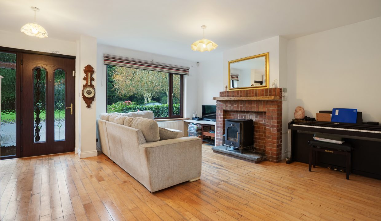 4 Tiffany Downs - interior-4