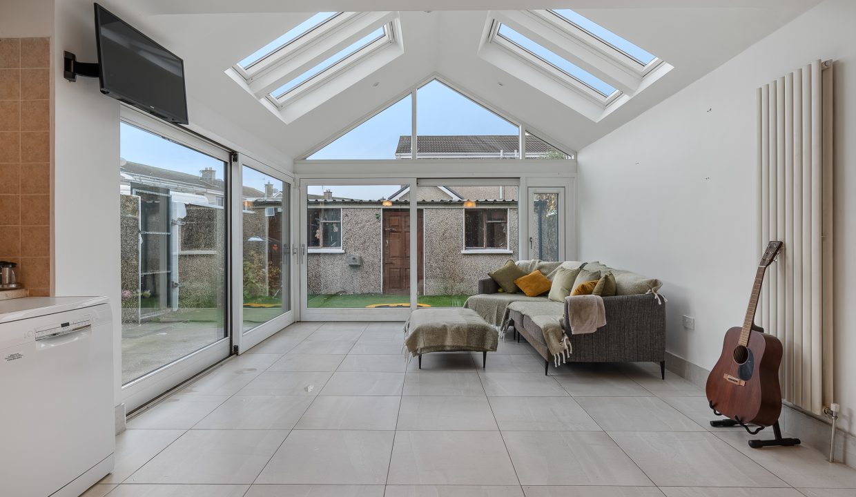 4 Tiffany Downs - interior-9