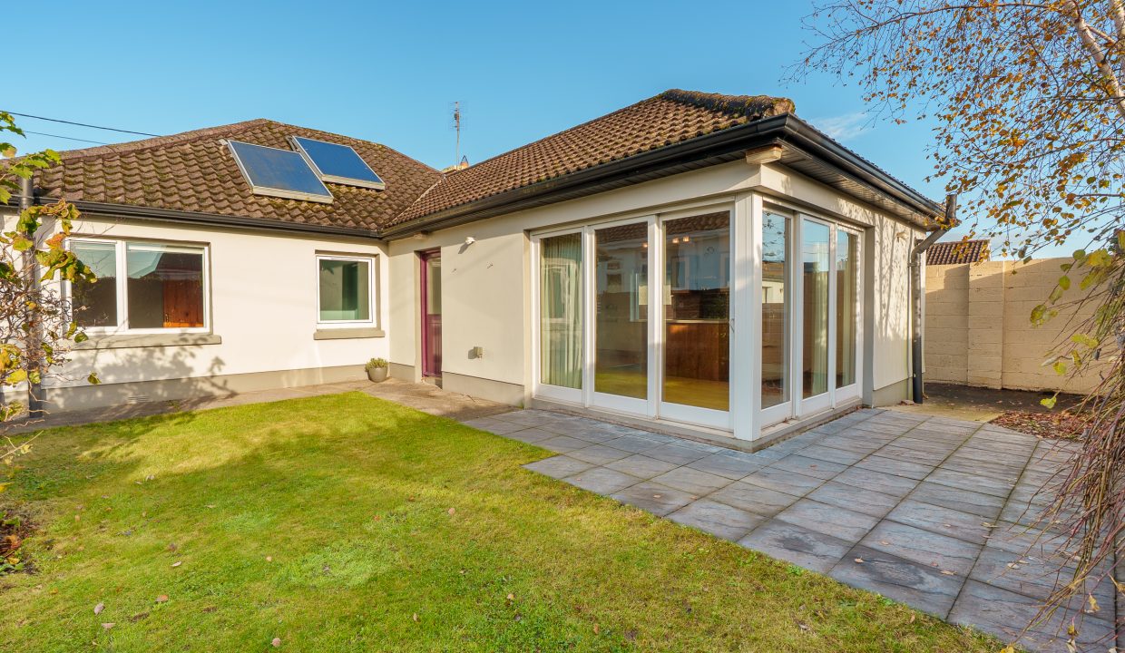 9 Byefield Park - exterior-13