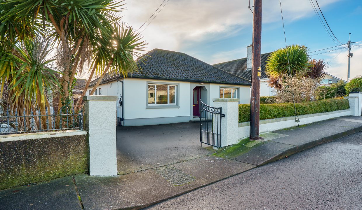 9 Byefield Park - exterior-2