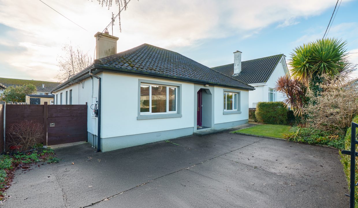 9 Byefield Park - exterior-4