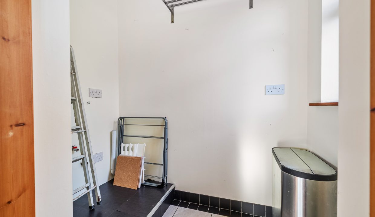 9 Byefield Park - interior-14