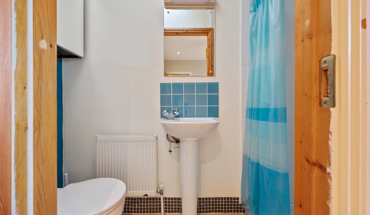 9 Byefield Park - interior-21