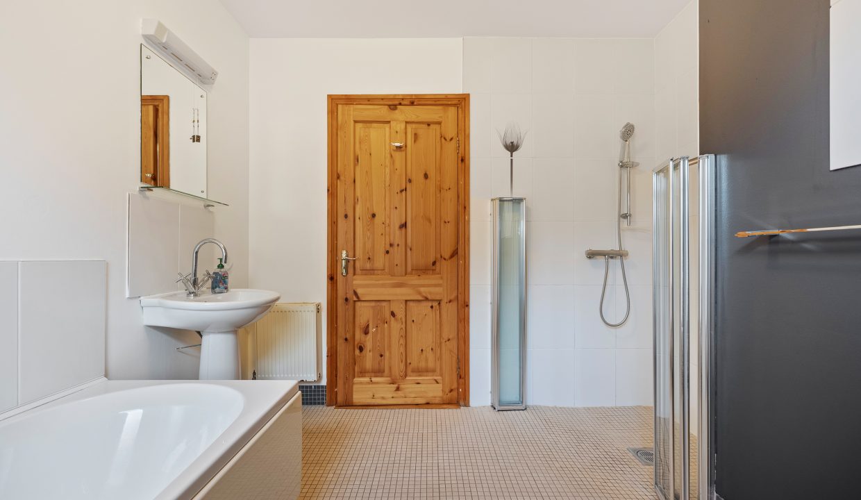 9 Byefield Park - interior-24