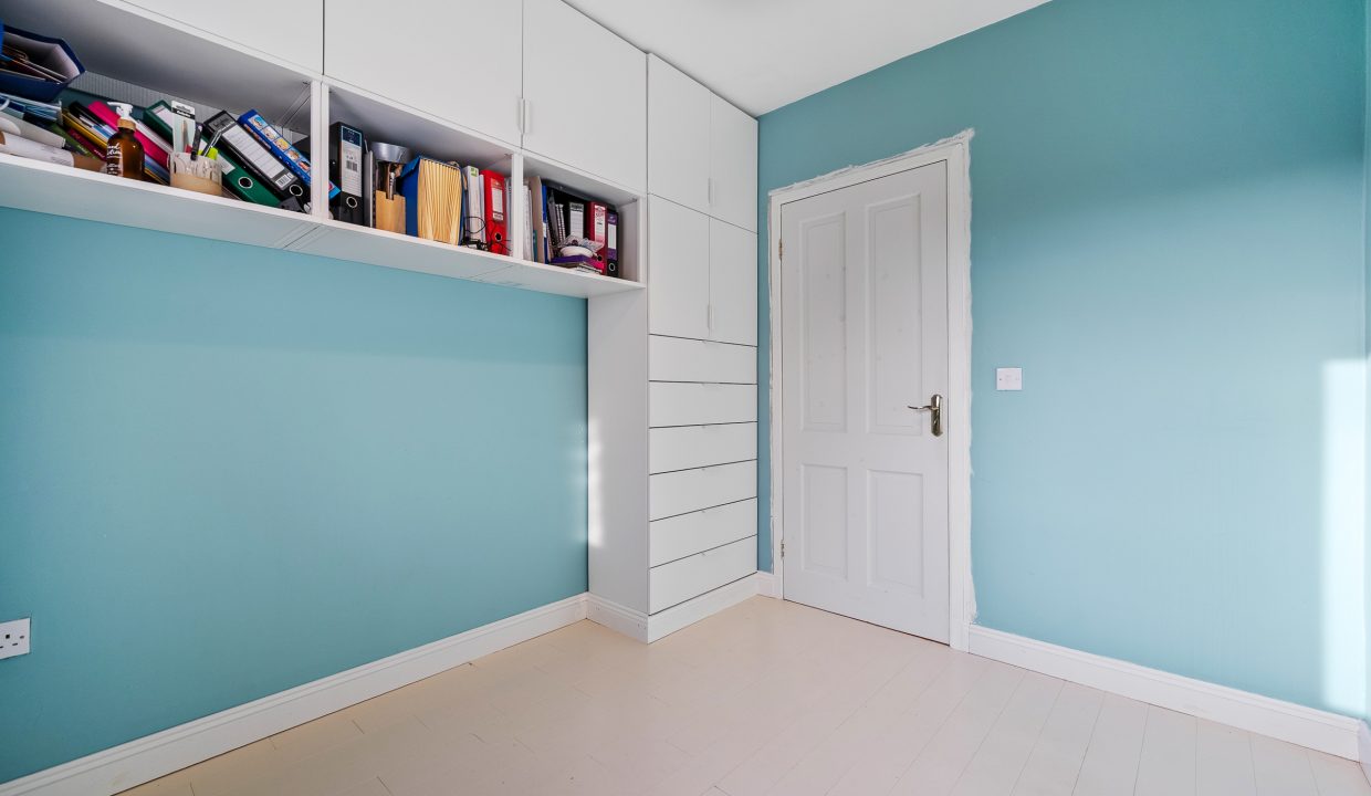 9 Byefield Park - interior-26