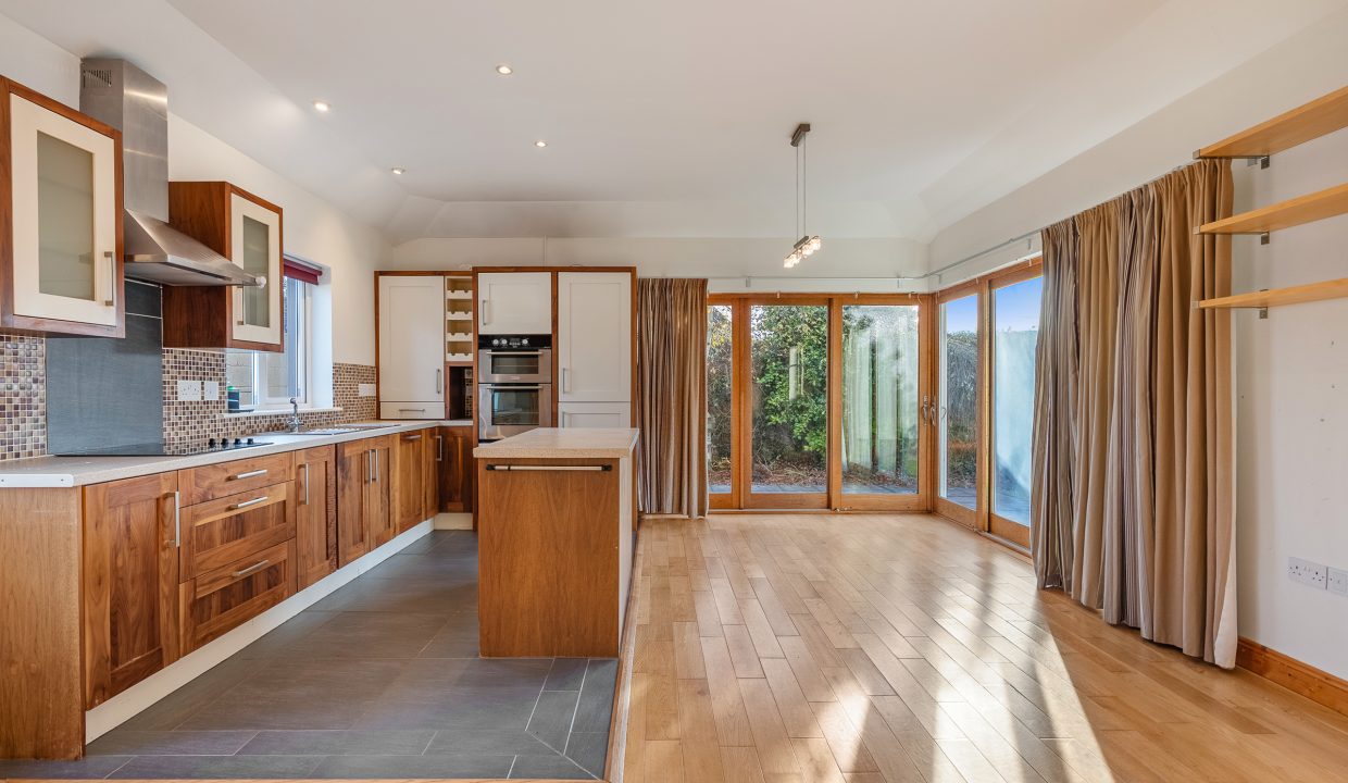 9 Byefield Park - interior-3