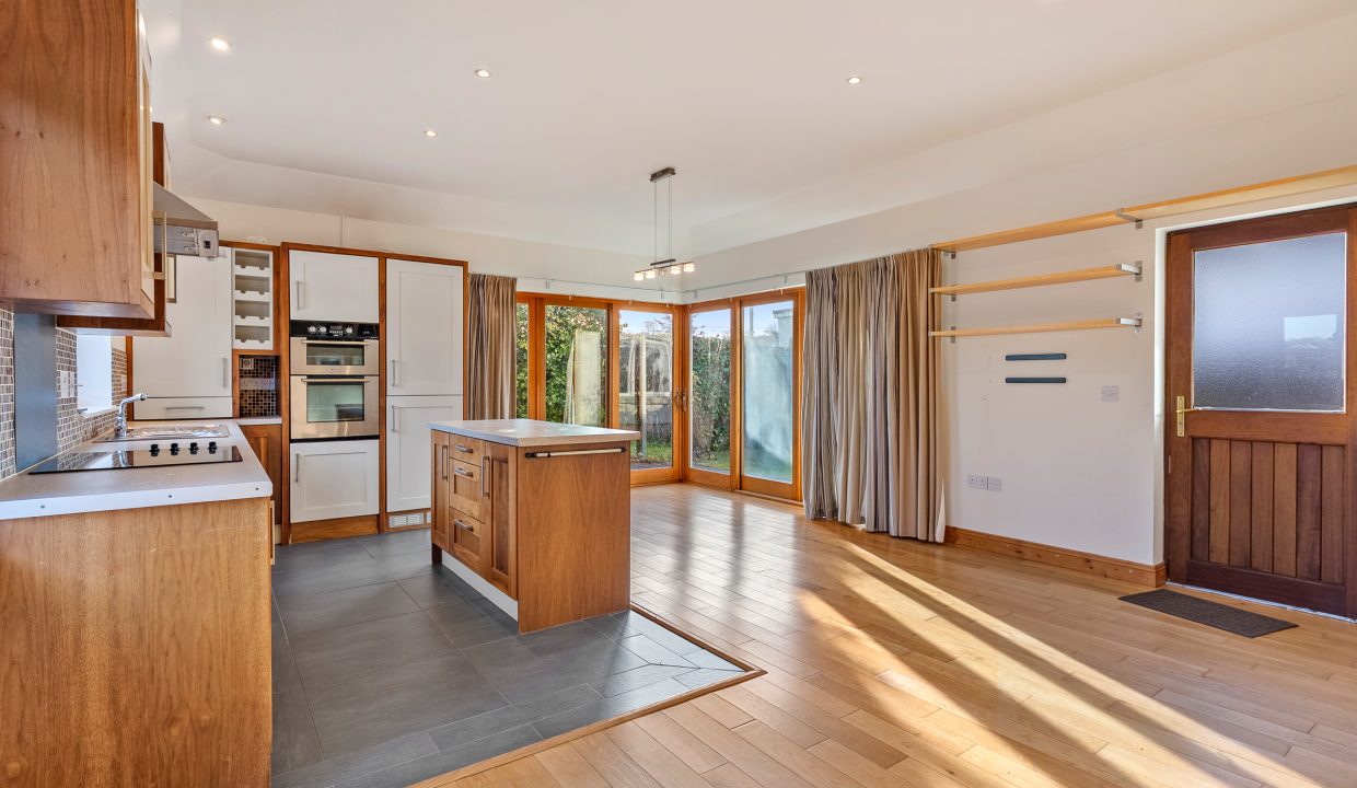 9 Byefield Park - interior-4