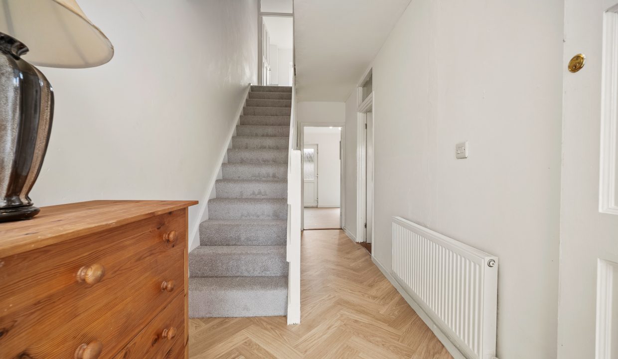 92 Silverheights Avenue - interior-1