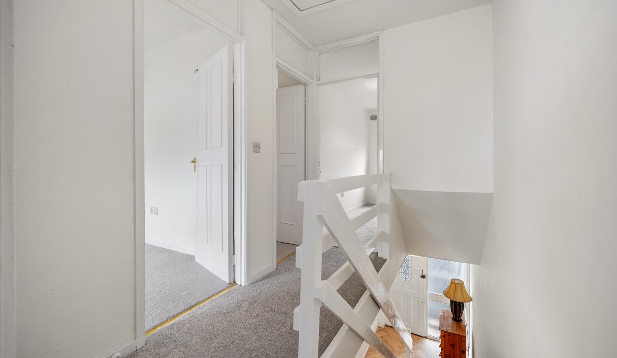 92 Silverheights Avenue - interior-13